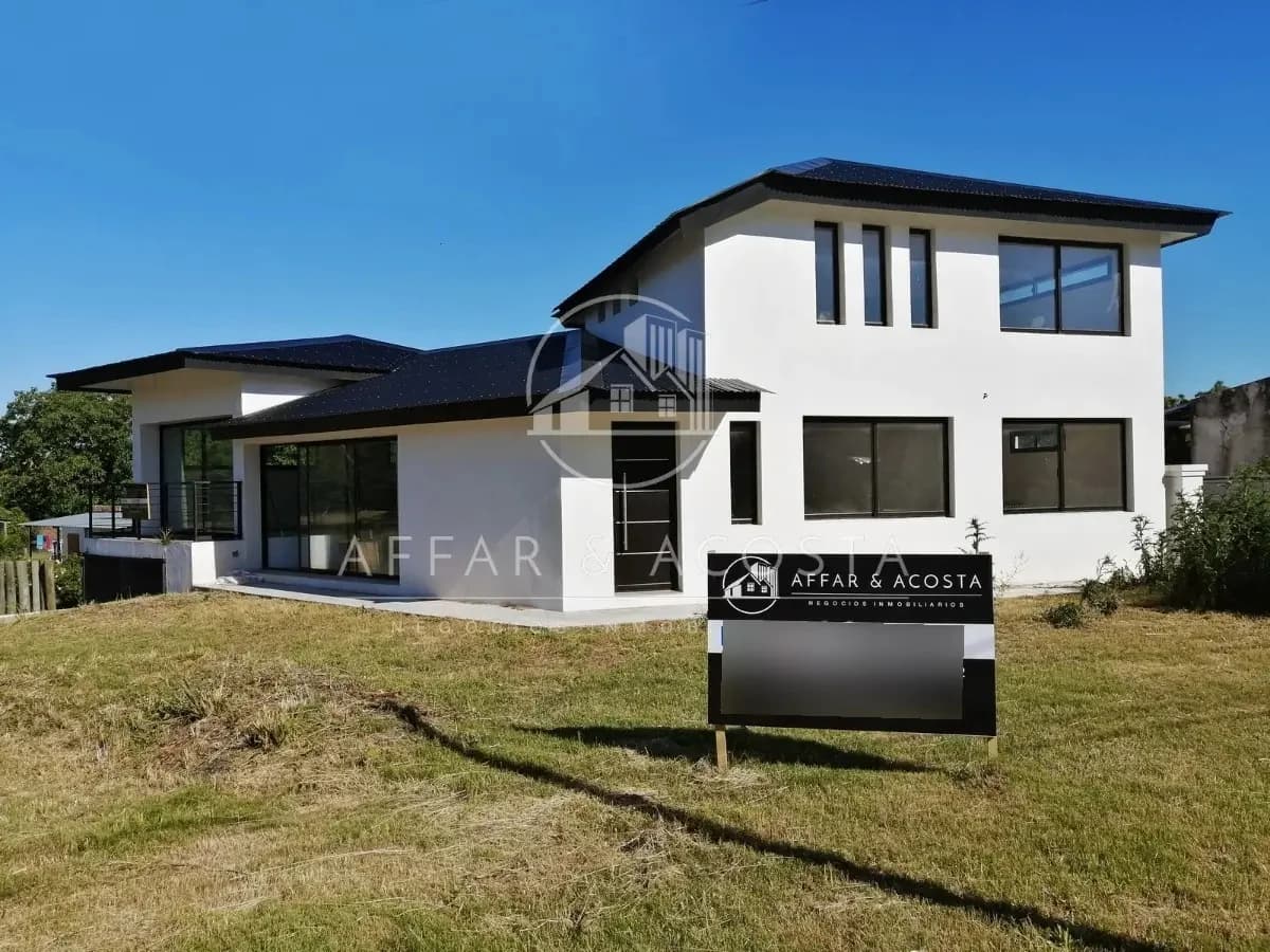 Casa En Venta En Colonia Del Sacramento