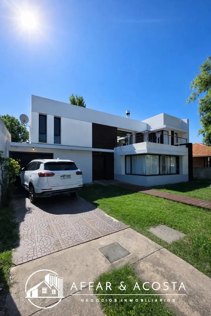 Hermosa Casa En Venta